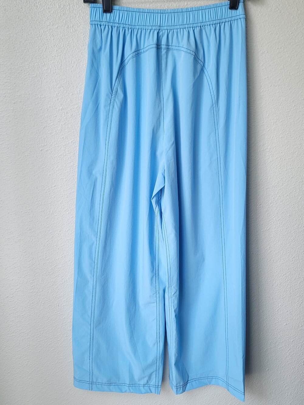 Halara Lightweight Wide Leg Track Pants Size XSmall Color Pacific Blue NWT - Picture 5 of 9
